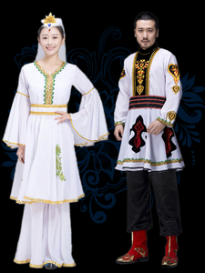 哈萨克女族服装