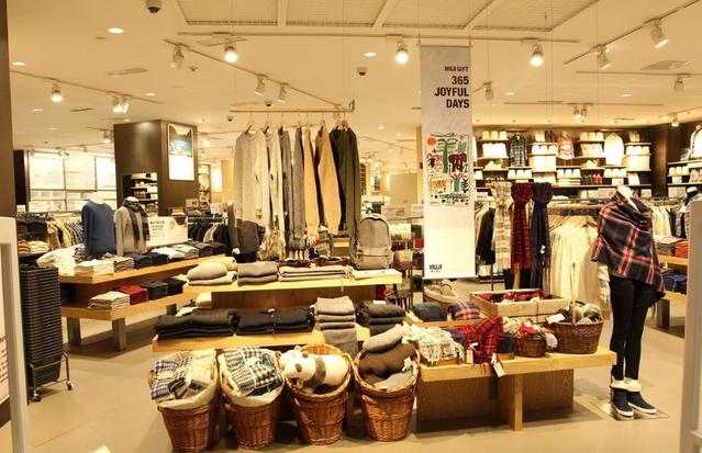 商场里卖不掉的衣服最后都会到哪去?听听服装店老板怎么说的吧