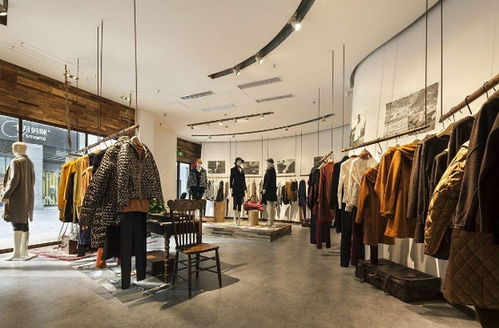 台州前店后厂,你的服装店能这样装修陈列,还怕生意不够火爆