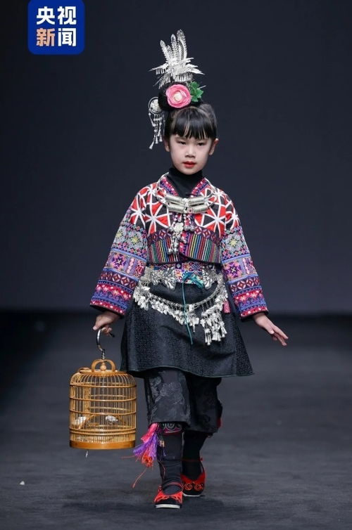 45个山里娃站上国际t台 讲述藏在衣服里的秘密