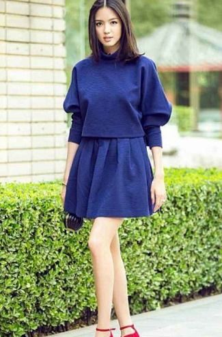 蓝色衣服适合什么肤色的人穿